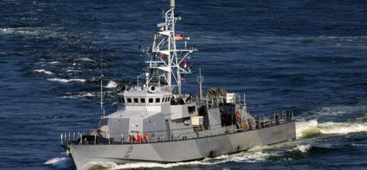 龙卷风级巡逻艇