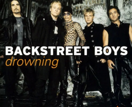 drowning（美国组合后街男孩演唱歌曲）