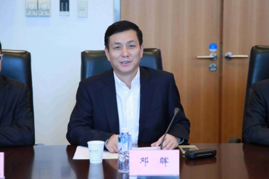 邓晖(九州证券股份有限公司党委副书记、总经理)