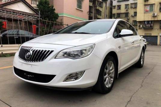 2013款英朗 XT 1.6L 自动舒适版