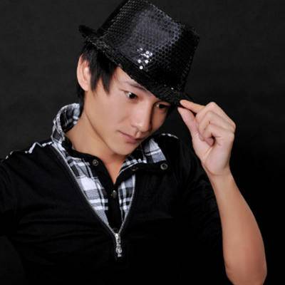 习惯在雨中哭泣