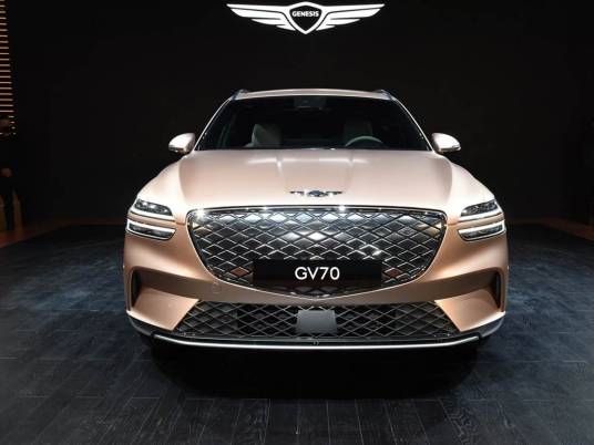 捷尼赛思纯电GV70