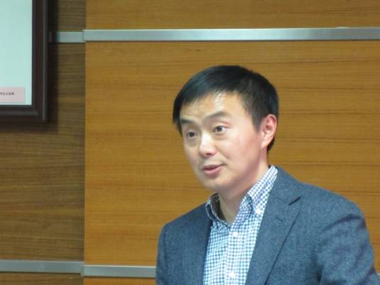 罗长远（复旦大学经济学院教授）