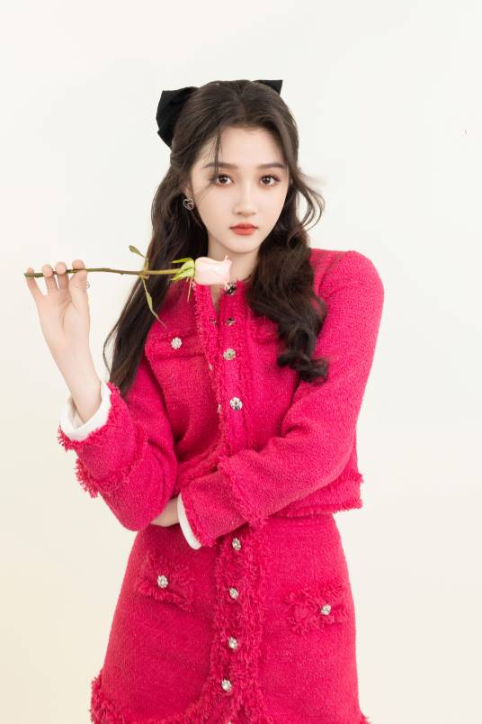 关晓彤(中国内地女演员、歌手)