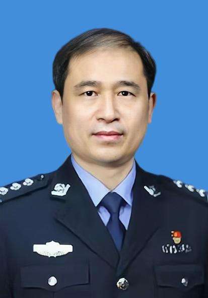 刘俊业(河南省许昌市襄城县人民政府党组成员、副县长,县公安局局长)