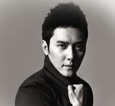 冯绍峰真实身高多少 遭网友质疑没有178