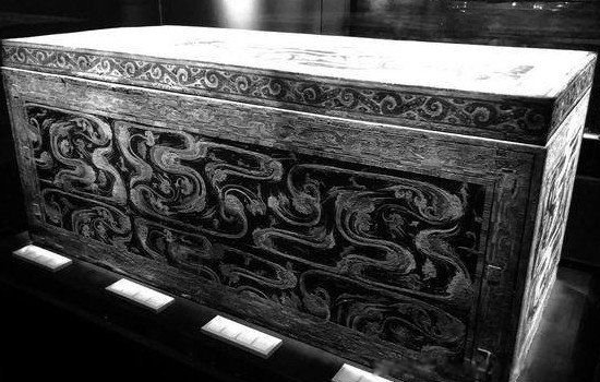 陈文锦为什么说张起灵不是人 张起灵的惊天身世为什么长生不老