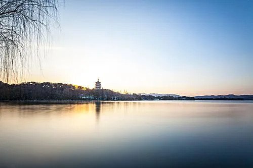 西湖的古诗有哪些？