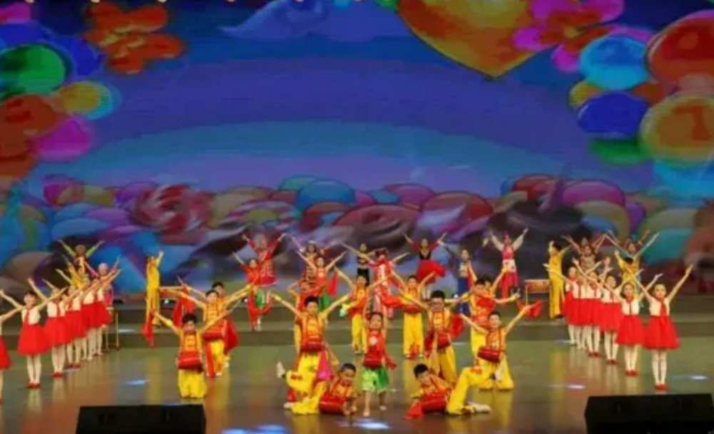 适合小学生表演节目创意又简单