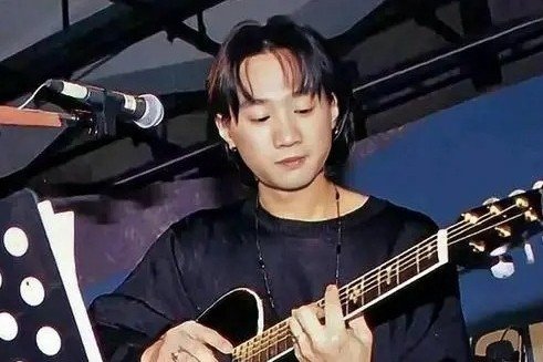 黄家驹什么时候生日