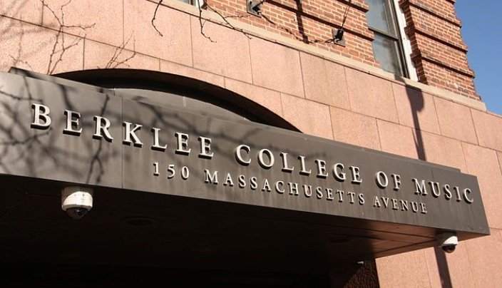 三小只高考考了多少分