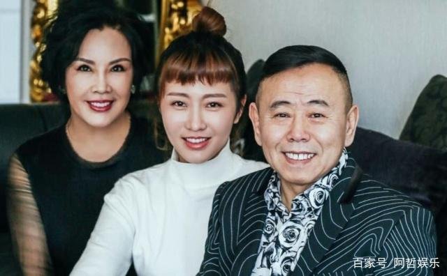 他是潘长江的亲弟弟，比哥哥还高一头，潘长甬如今怎样了？