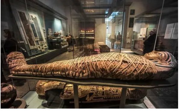 木乃伊是人还是鬼？