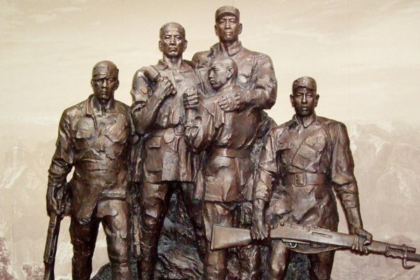 革命烈士故事  简短的