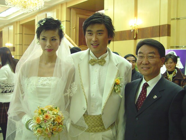 楼世芳的人物简介